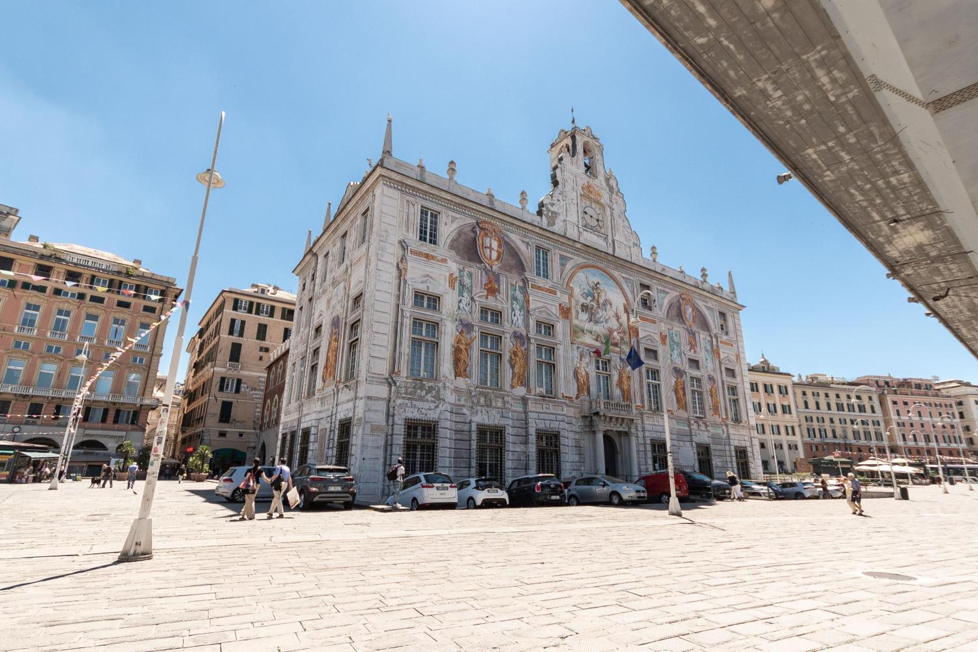 La Mansarda Del Principe, Vicoli, Acquario E Lanterna Apartment Genoa Luaran gambar